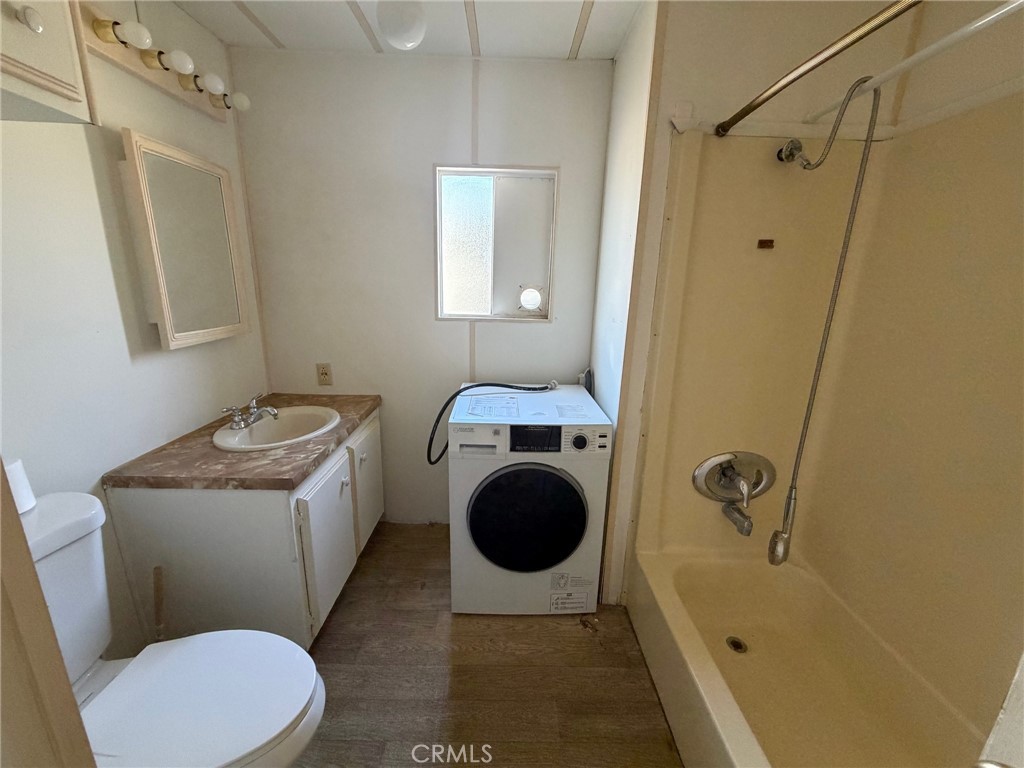 520 E Carson Street 15 Property Photo 14