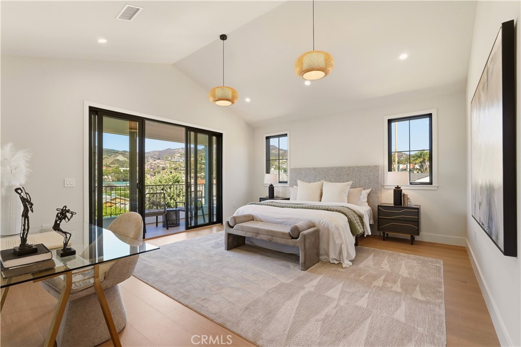 707 Wildomar Street Property Photo 13