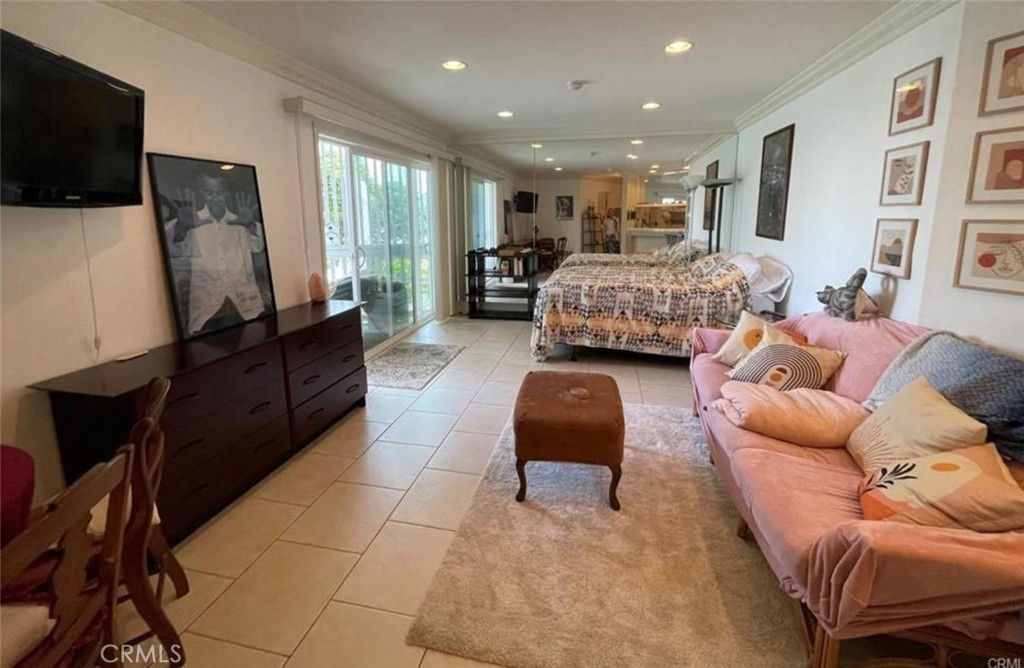610 The Village 102 Property Photo 11