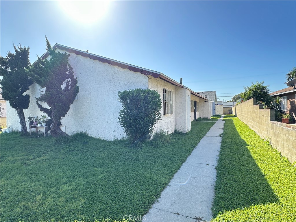 324 E 236th Property Photo 2