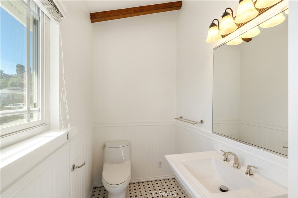 2091 Jaybrook Property Photo 24