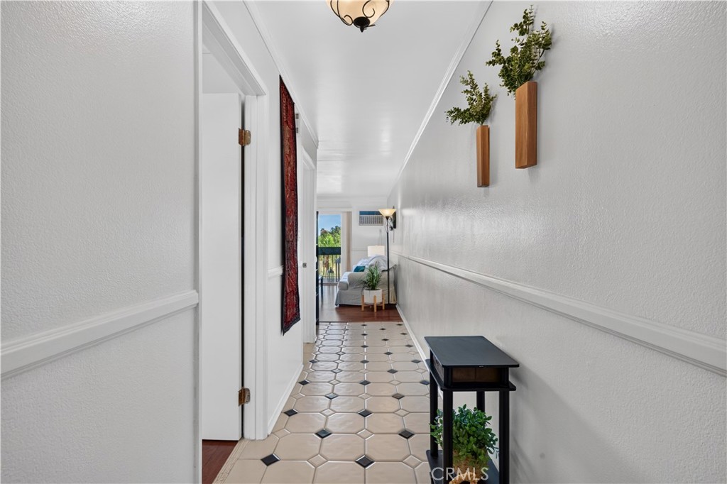 1061 Park Avenue 306 Property Photo 18