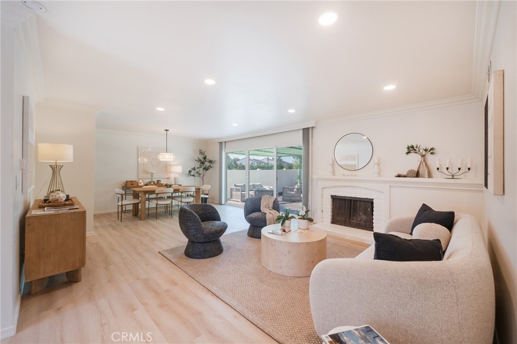 27945 Alvarez Drive Property Photo 3