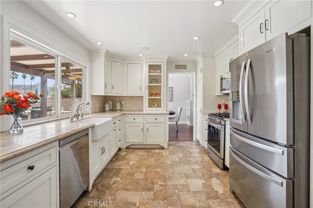 42 Kanan Road Property Photo 11