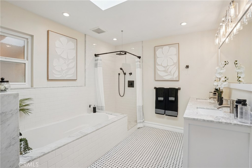 42 Kanan Road Property Photo 26