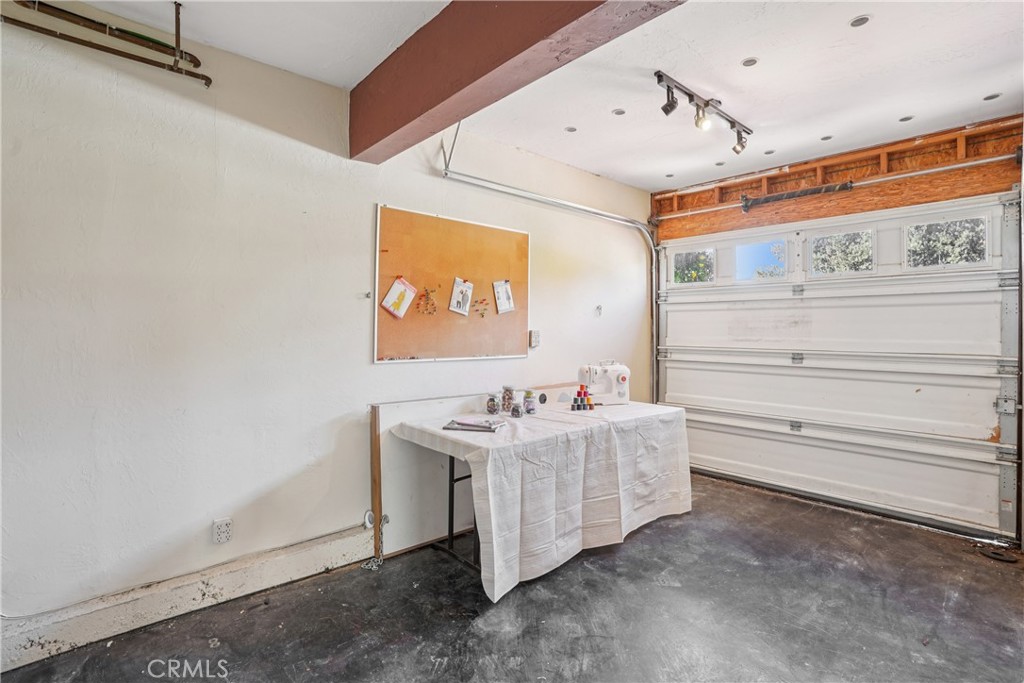 42 Kanan Road Property Photo 45