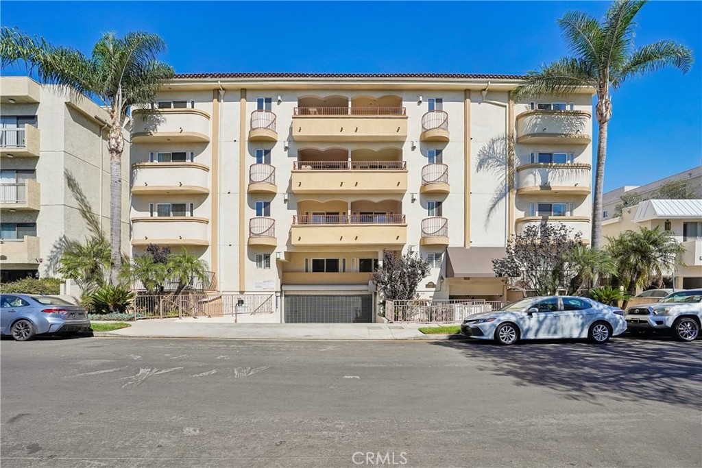 1828 Glendon Avenue Ph1 Property Photo 1