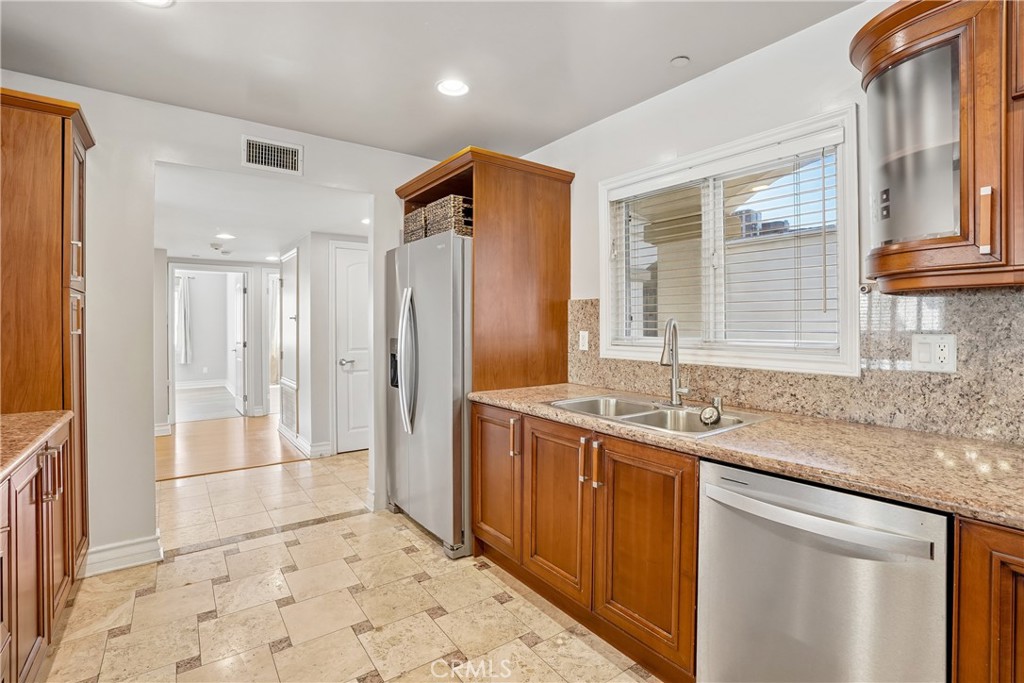 1828 Glendon Avenue Ph1 Property Photo 6