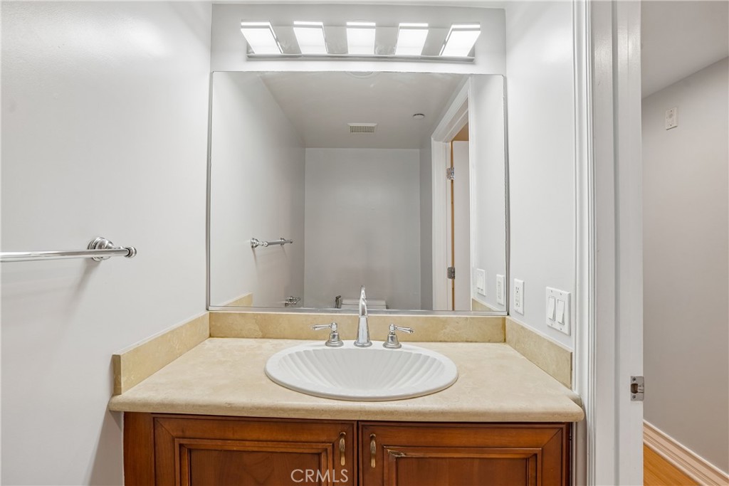 1828 Glendon Avenue Ph1 Property Photo 24