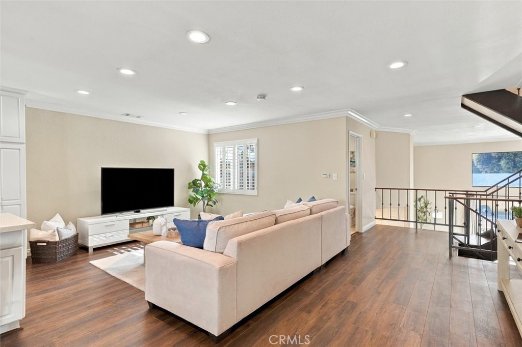 915 Diamond Street 1 Property Photo 16