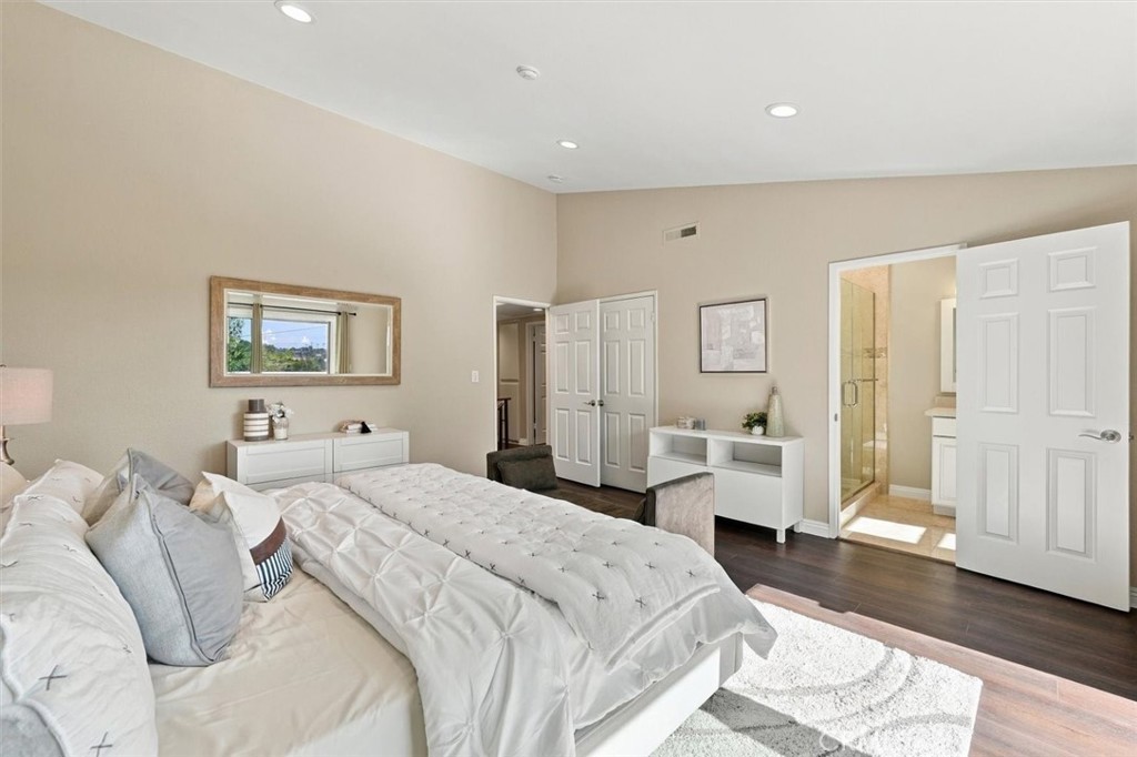 915 Diamond Street 1 Property Photo 22