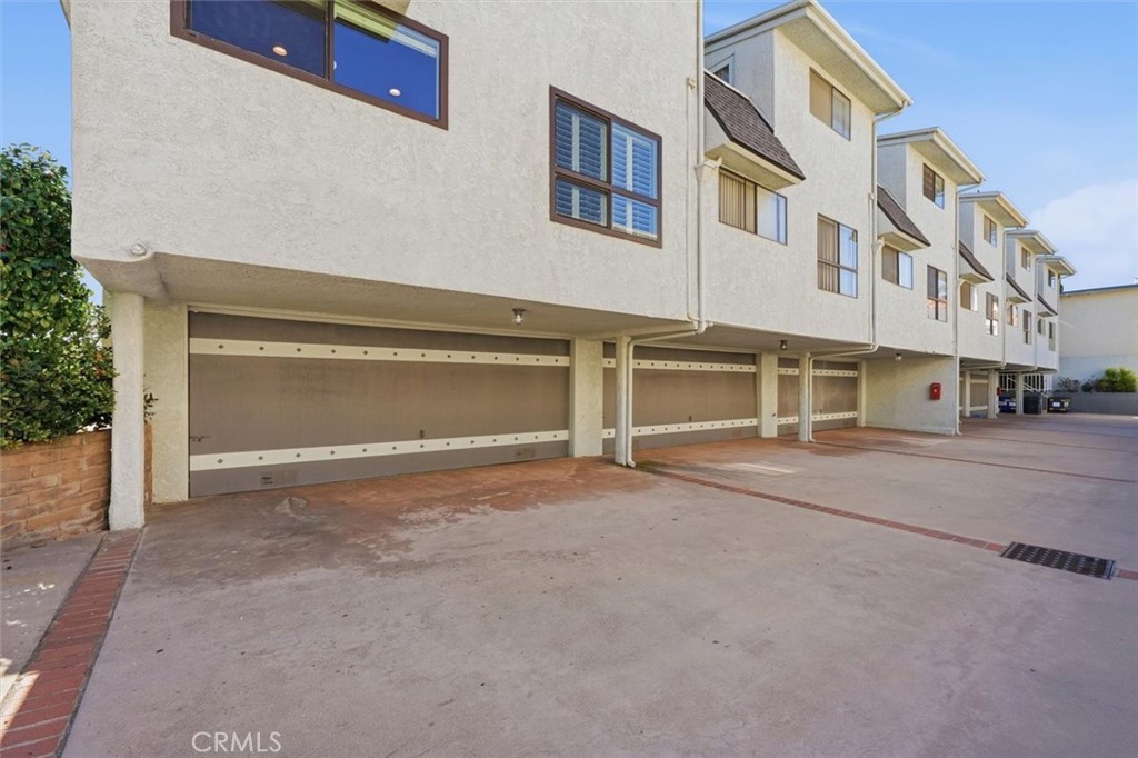915 Diamond Street 1 Property Photo 37