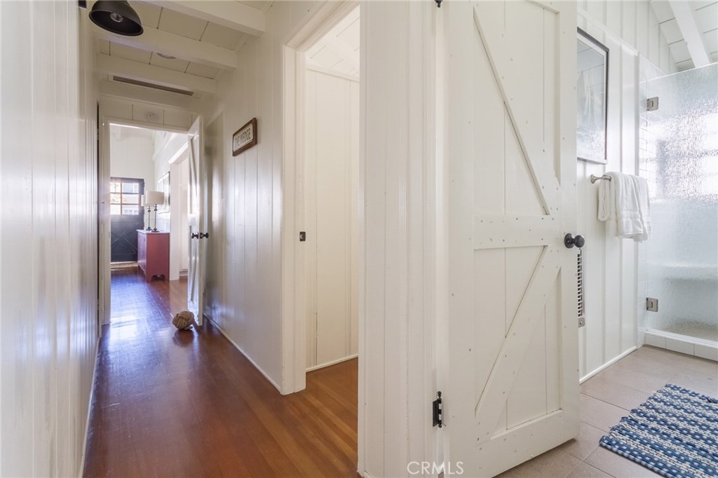 1905 E Balboa Boulevard Property Photo 10