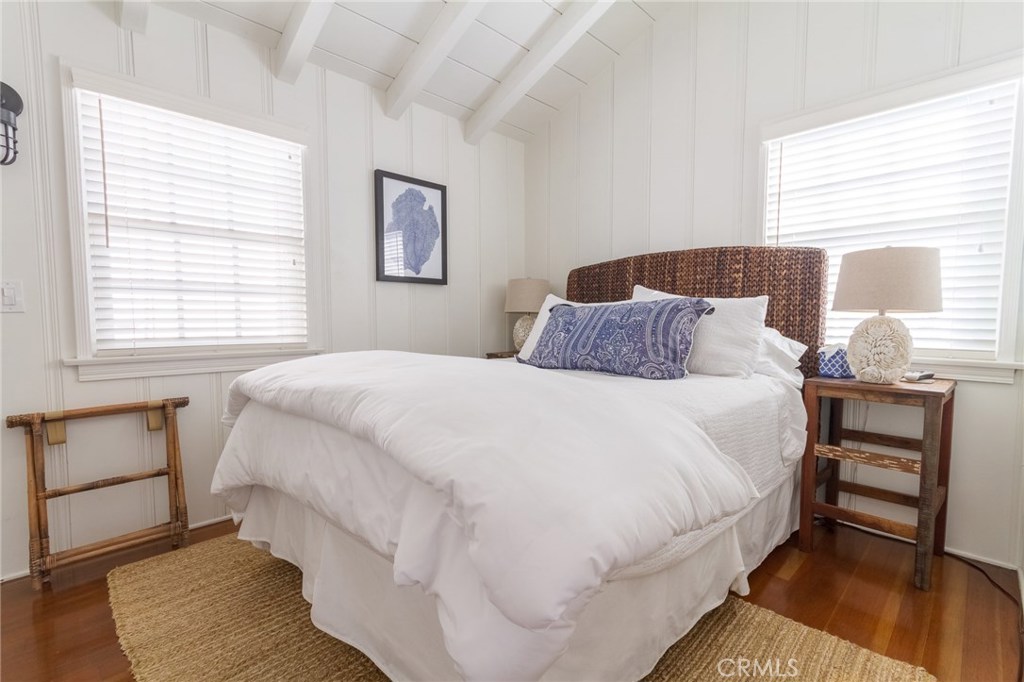 1905 E Balboa Boulevard Property Photo 15