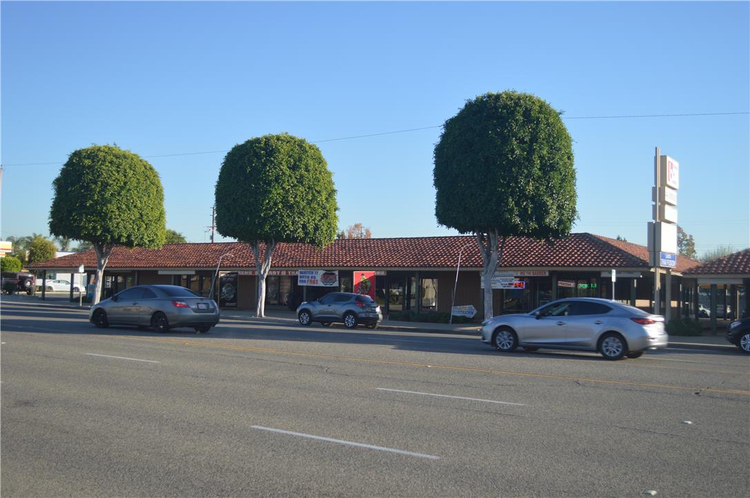 720 E Katella Avenue Property Photo 1