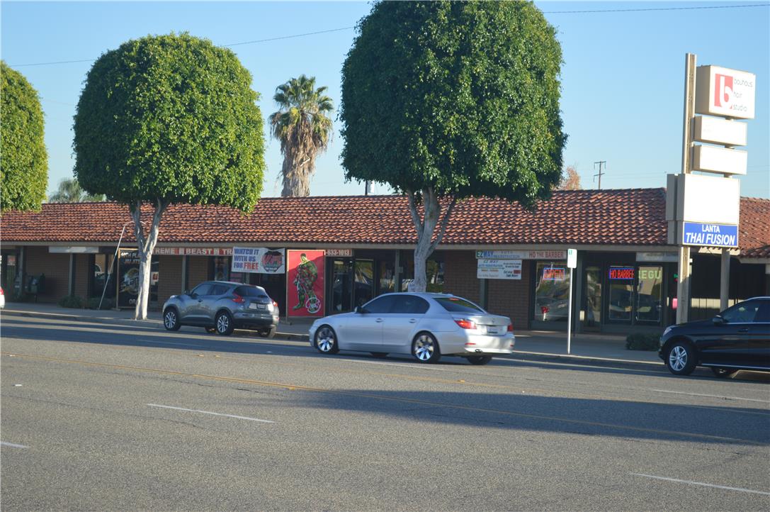720 E Katella Avenue Property Photo 3