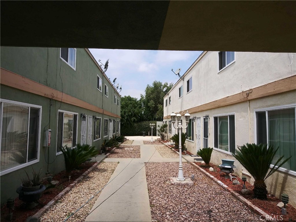 14015 S Budlong Avenue 7 Property Photo 1