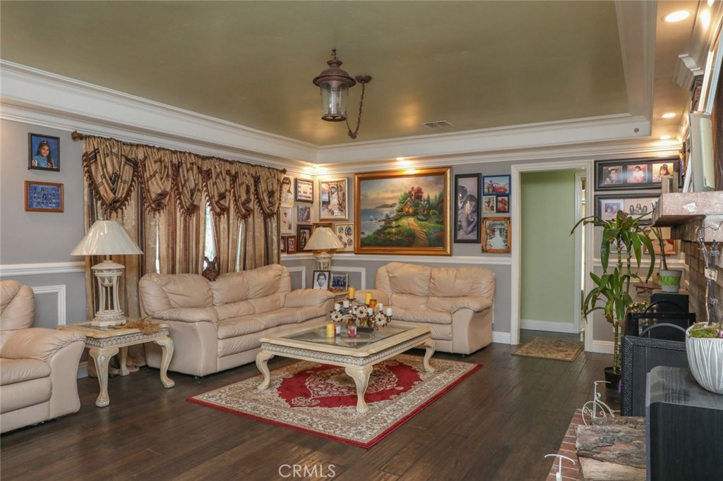11421 Barclay Drive Property Photo 3