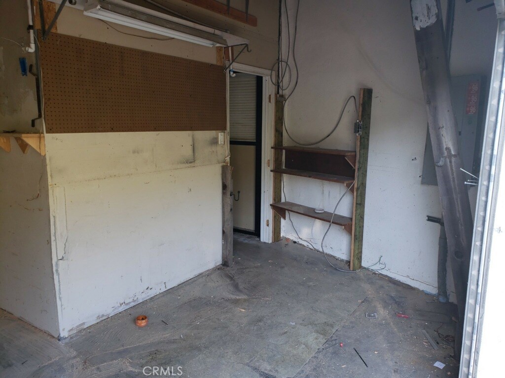 2598 Fortune Way B Property Photo 6