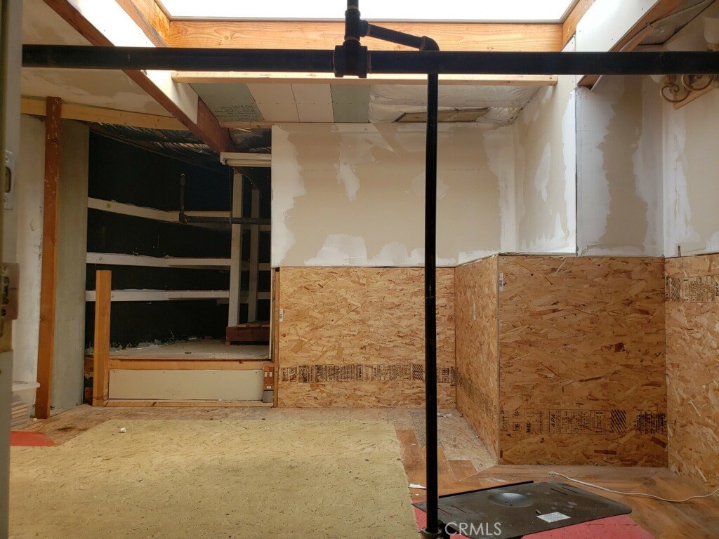 2598 Fortune Way B Property Photo 8