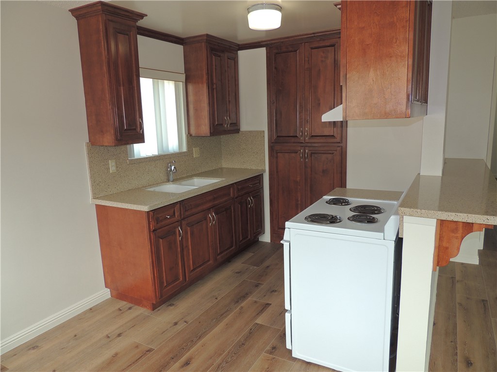 321 Gladys Avenue 4 Property Photo 1