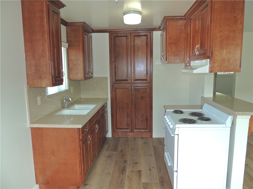 321 Gladys Avenue 4 Property Photo 8