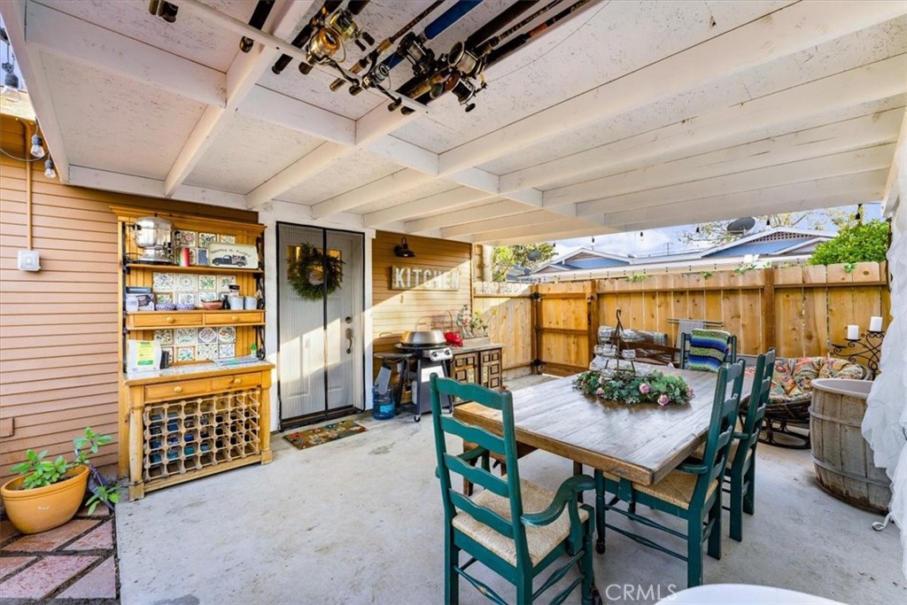 817 E Palmyra Avenue Property Photo 33