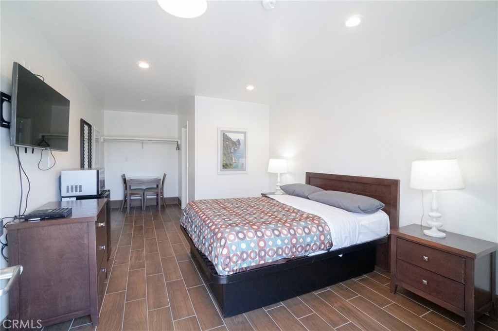 3101 E Pacific Coast Property Photo 6