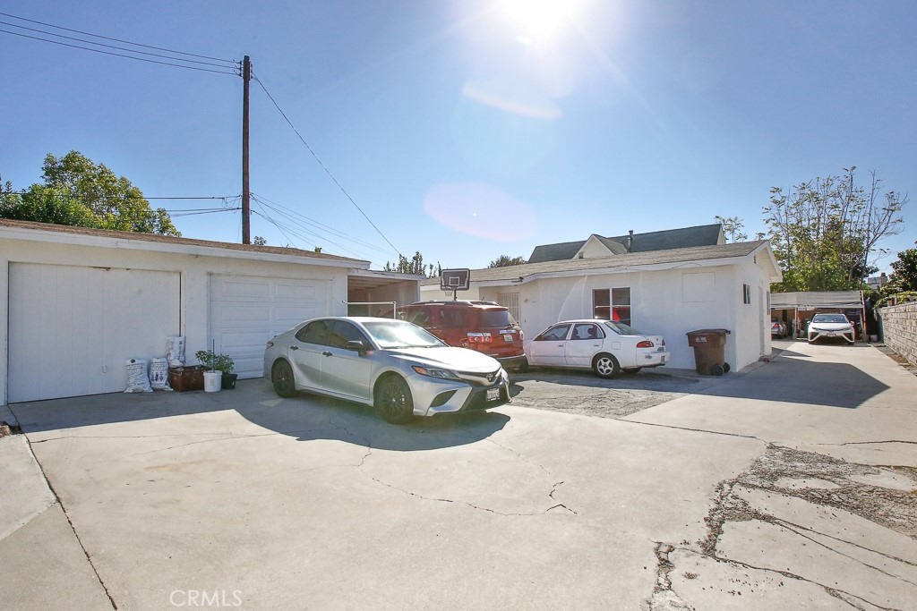 11670 Ferris Road Property Photo 1