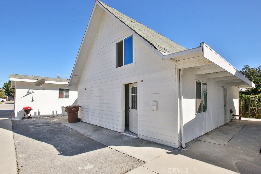 11670 Ferris Road Property Photo 4