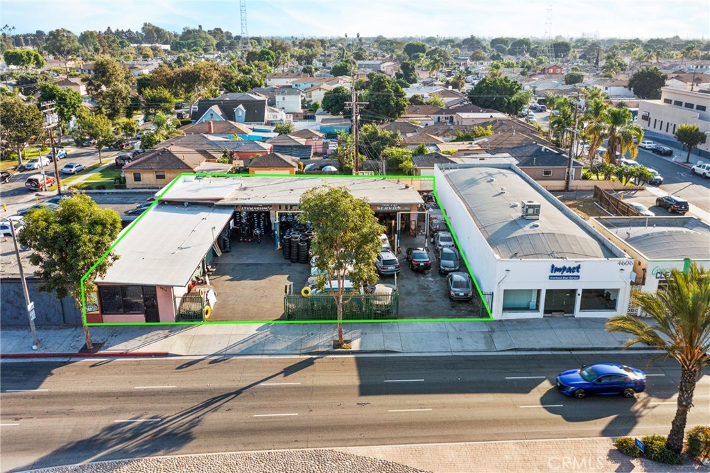 4616 Firestone Boulevard Property Photo