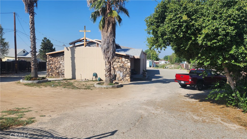 7842 Grape Street Property Photo 2