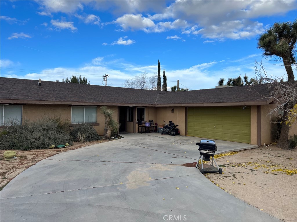 56634 Mountain View Trail Property Photo