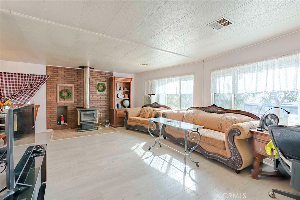 3986 Chevoit Road Property Photo 5