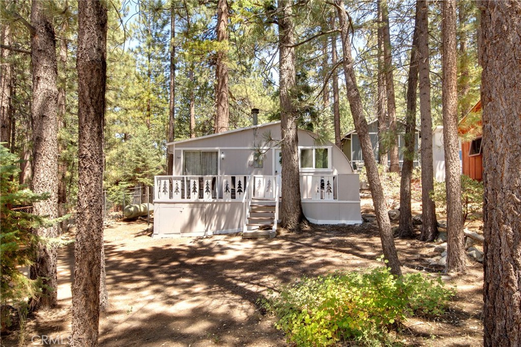 745 Eureka Drive Property Photo 1