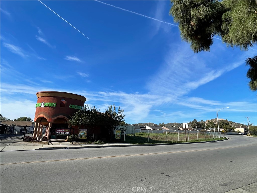 5754 Tilton Avenue Property Photo