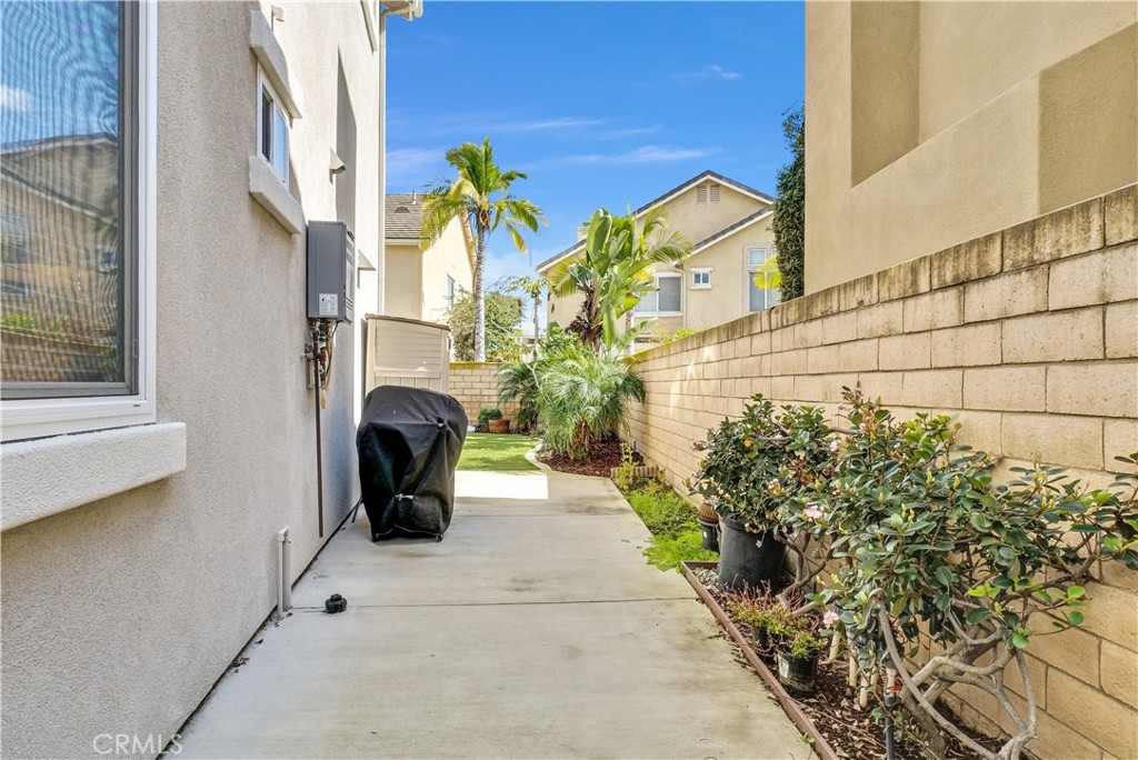 10 Waterside Cove Property Photo 49