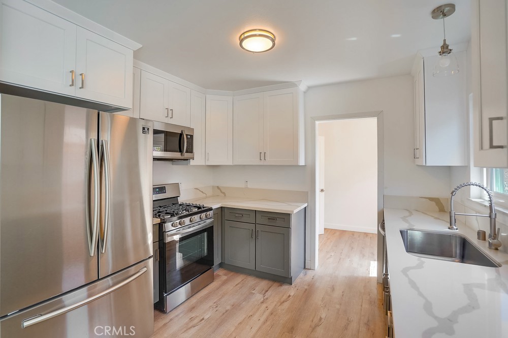 1615 W 145th Street 1 Property Photo 8