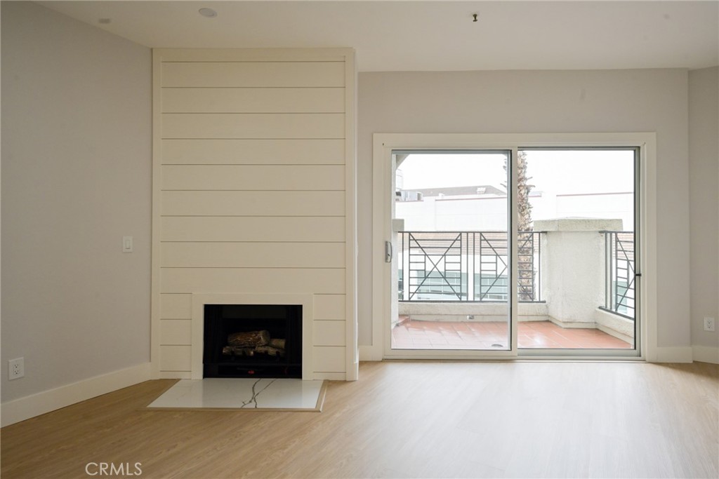 200 Pacific Coast 323 Property Photo 6
