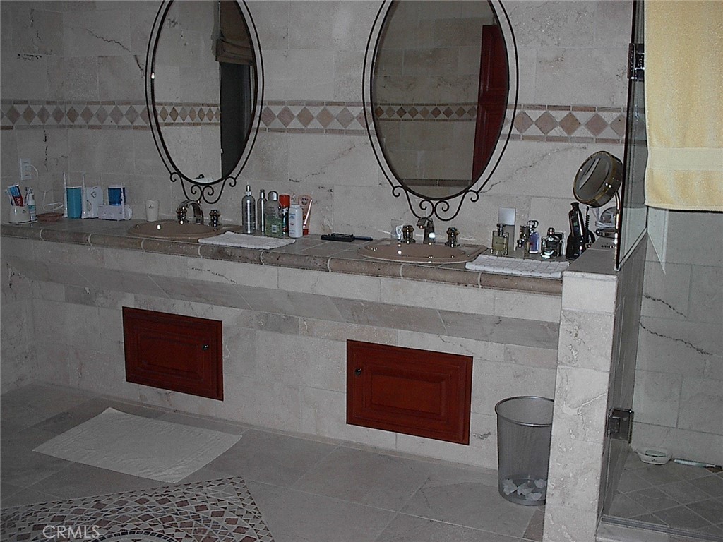 2124 Glen Ivy Drive Property Photo 11