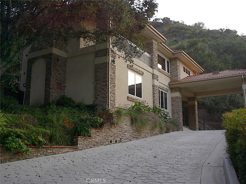 2124 Glen Ivy Drive Property Photo 25