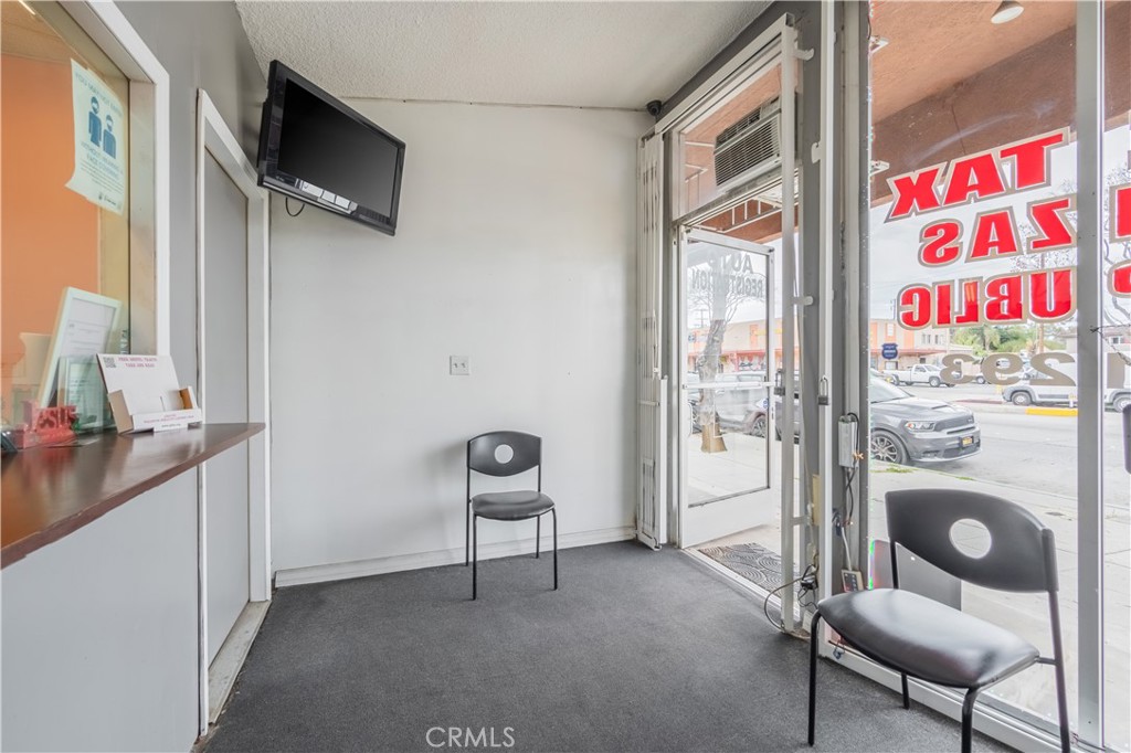 11638 Atlantic Avenue Property Photo 13