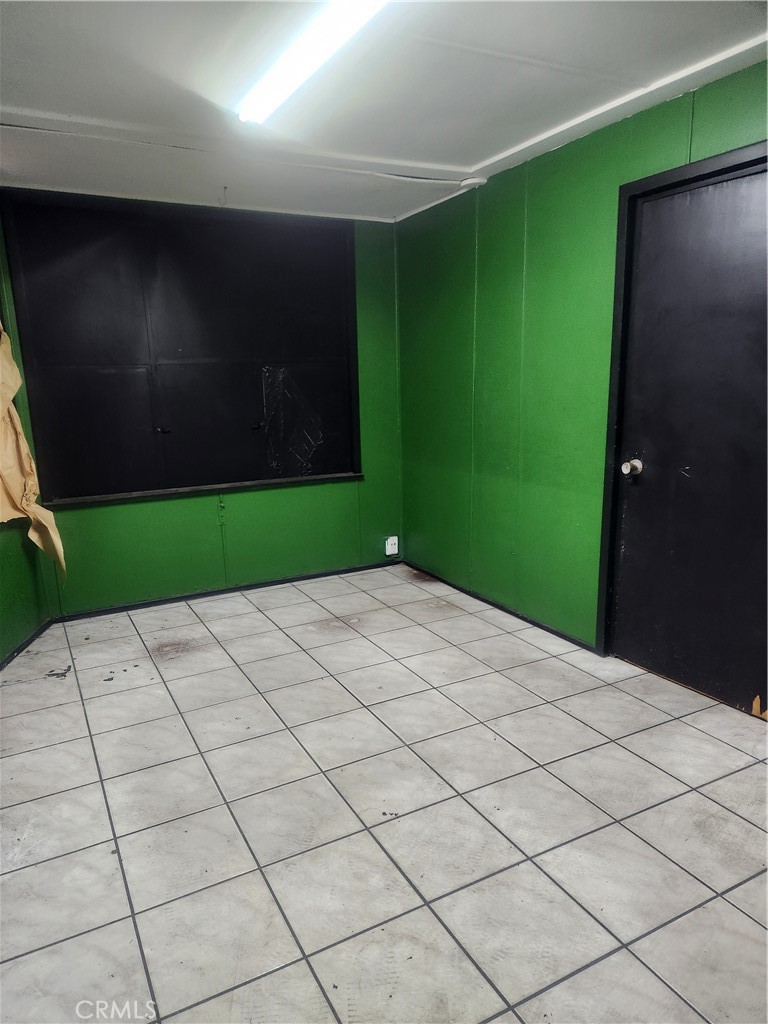 11688 Atlantic Avenue Property Photo 5