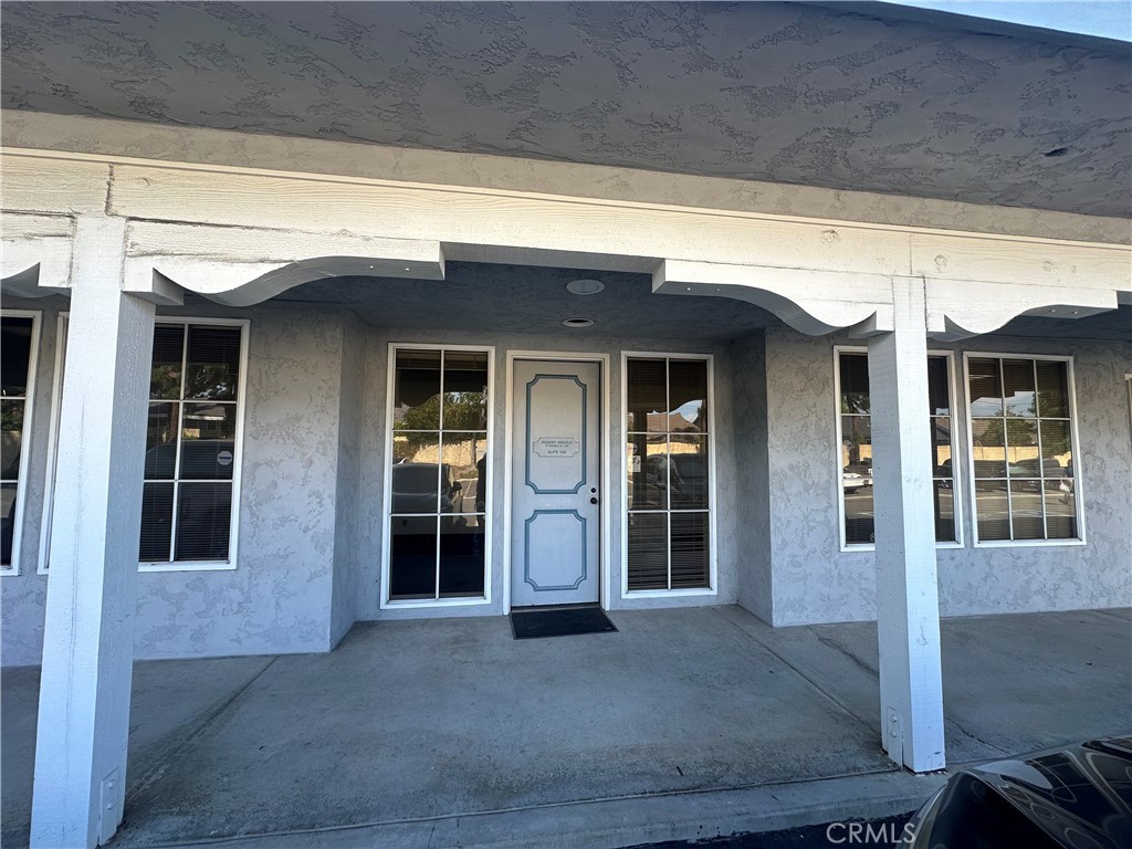1421 N Wanda Road Property Photo 1