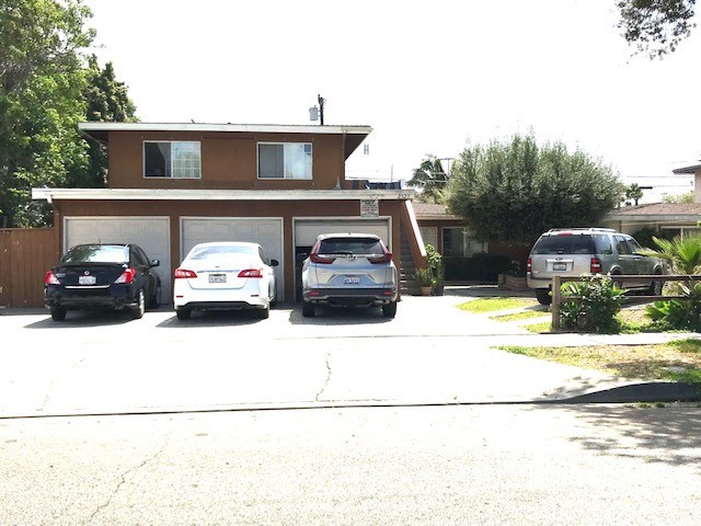 2529 S Rosewood Avenue Property Photo 1