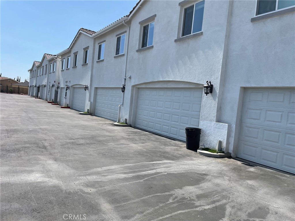 13665 Arrow Boulevard 6 Property Photo 20