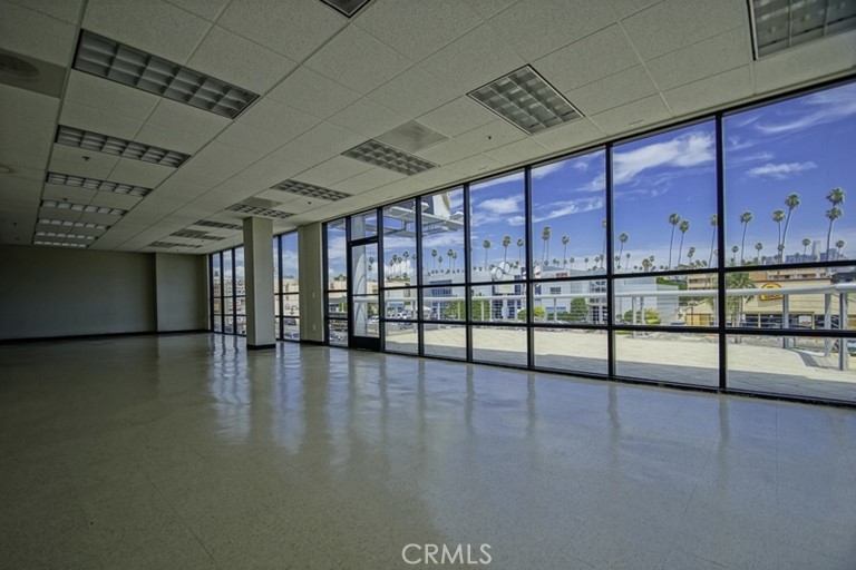 991 S Vermont Avenue 201 Property Photo 2