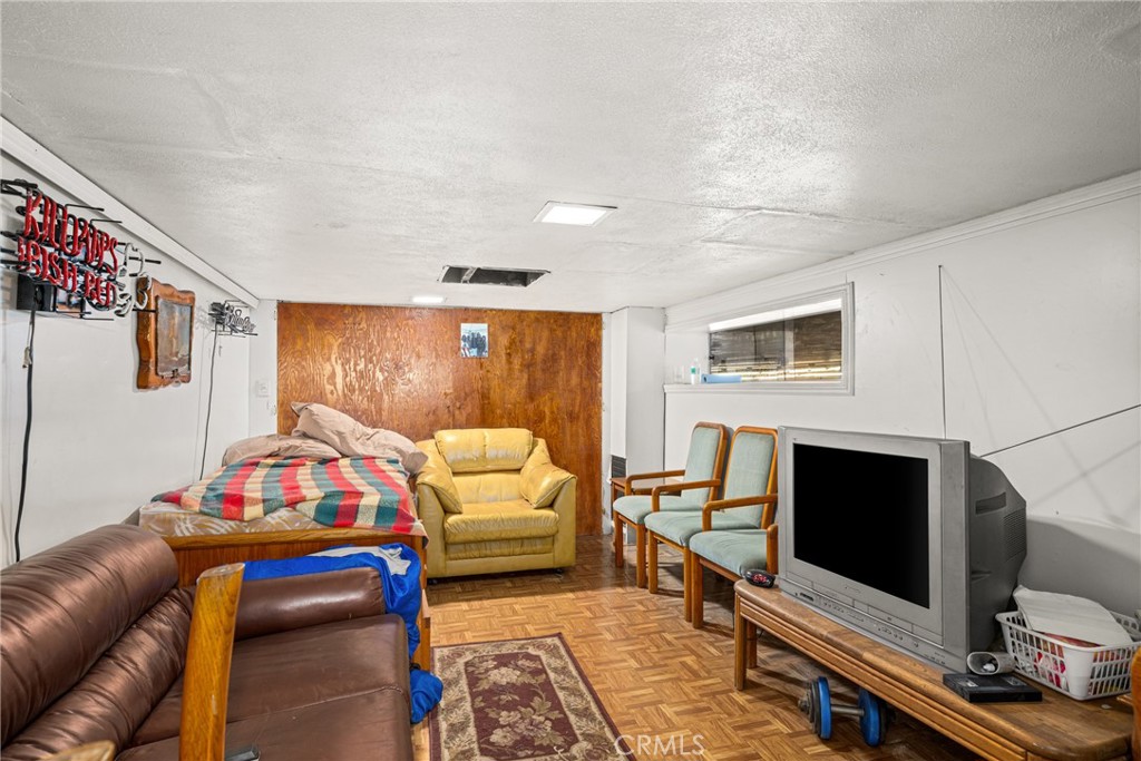 714 Pine Avenue Property Photo 39