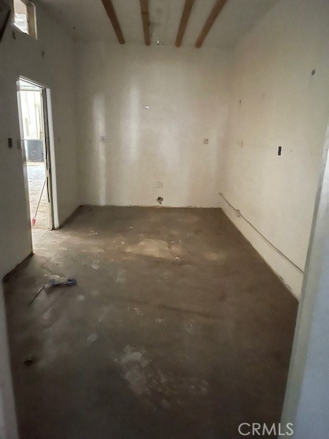 9618 S Main Street Property Photo 7