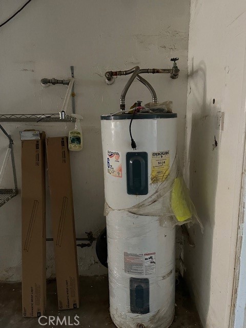 9618 S Main Street Property Photo 9